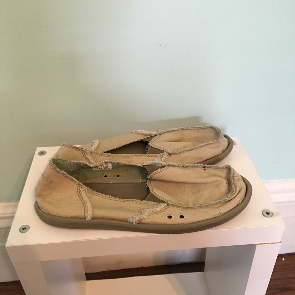 Sanuk womens loafers - 8